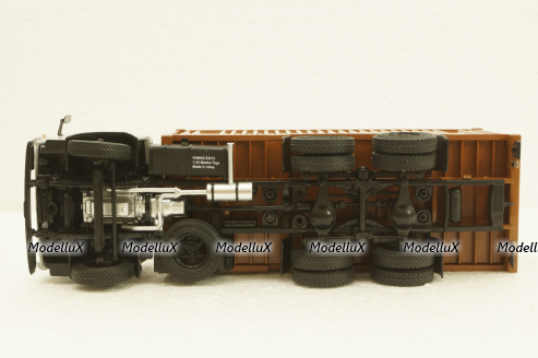 Камаз-53212 с 20-футовым контейнером, 101999, ПАО Камаз 1:43