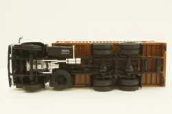 Камаз-53212 с 20-футовым контейнером, 101999, ПАО Камаз 1:43