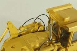 ТО-10А погрузчик на базе Т-130, трактор желтый, Трэкс 1:43