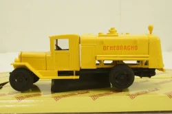 Зис-5В Б3-39М, Огнеопасно, желтая, Н920, Наш Автопром 1:43