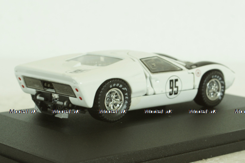 Ford GT40 Mark II #95 - 24 hours Daytona 1966, Universal Hobby 1:43