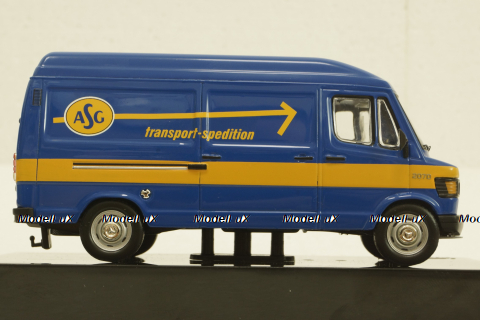 Mercedes 207D Van 1987, blue, CLC224, IXO 1:43