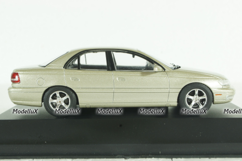 Cadillac Catera (Opel Omega) 2000, pearlsilver, Altaya 1:43