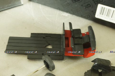 Mercedes N1000 Portuguese post CTT 1969, red, CLC147,IXO 1:43 На запчасти №1