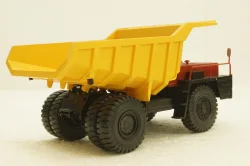 Белаз-540А карьерный самосвал, красный/желтый, Н002, Наш Автопром 1:43