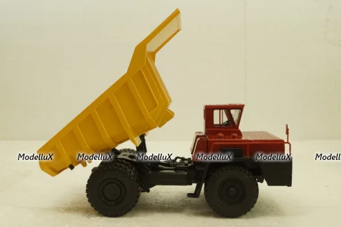 Белаз-540А карьерный самосвал, красный/желтый, Н002, Наш Автопром 1:43
