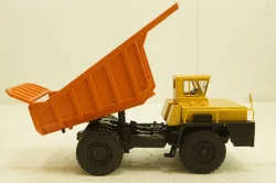 Белаз-7510 карьерный самосвал, желтый/оранжевый, Н005, Наш Автопром 1:43