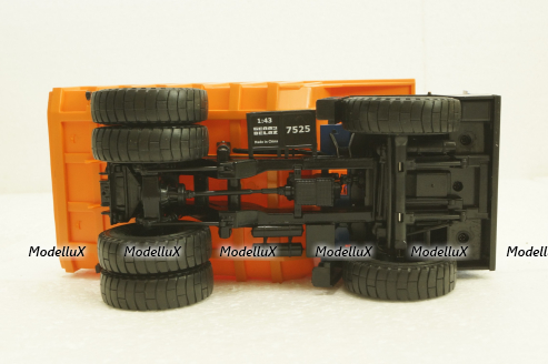 Белаз-7525 карьерный самосвал, синий/оранжевый, Н011, Наш Автопром 1:43