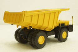 Белаз-7526 карьерный самосвал, желтый, Н006 Наш Автопром 1:43