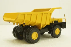 Белаз-540А карьерный самосвал, желтый, Н002, Наш Автопром 1:43