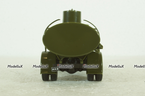 АЦ-8-200 топливозаправщик Маз-200, хаки Наши Грузовики №22, 1:43