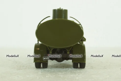 АЦ-8-200 топливозаправщик Маз-200, хаки Наши Грузовики №22, 1:43