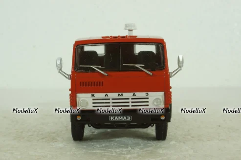 Камаз-54112 тягач, крассный, Автолегенды СССР, Грузовики, 1:43