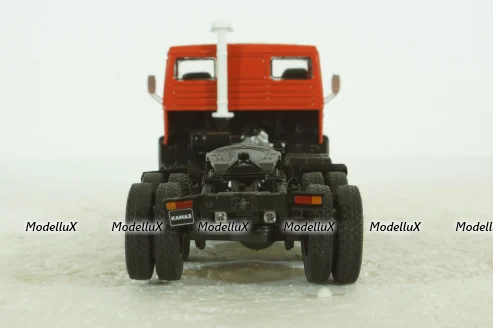 Камаз-54112 тягач, крассный, Автолегенды СССР, Грузовики, 1:43