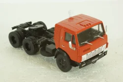 Камаз-54112 тягач, крассный, Автолегенды СССР, Грузовики, 1:43