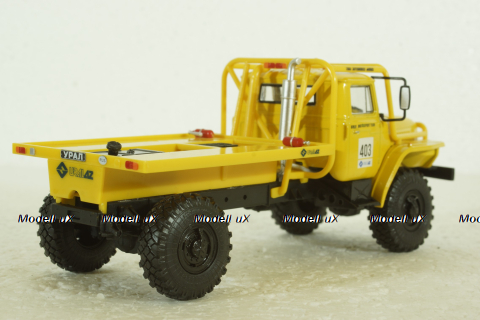 Урал-43206 триал, желтый Автолегенды СССР, Грузовики, 1:43