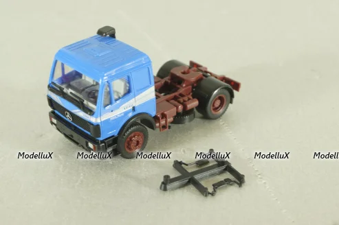 Mercedes SK 1748 tractor 1988, blue, Herpa 1:87