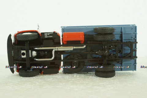 Зил-138 газобалонный, бортовой, красный/синий, Наши Грузовики №37, 1:43