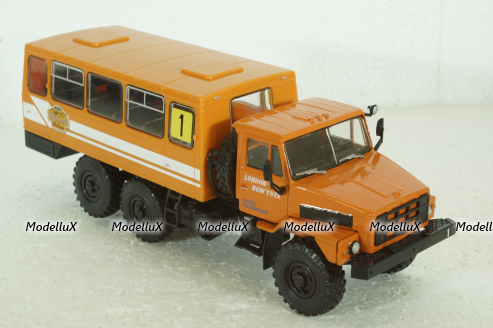 Урал-4322 6х6 Вахтовый автобус, оранжевый, Наши Грузовики №31, 1:43
