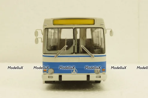 ЛАЗ-4202, арт. 900346, Советский Автобус 1:43