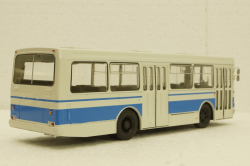 ЛАЗ-4202, арт. 900346, Советский Автобус 1:43