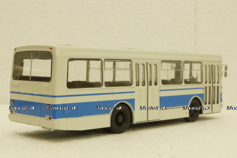 ЛАЗ-4202, арт. 900346, Советский Автобус 1:43
