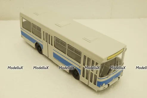 ЛАЗ-4202, арт. 900346, Советский Автобус 1:43