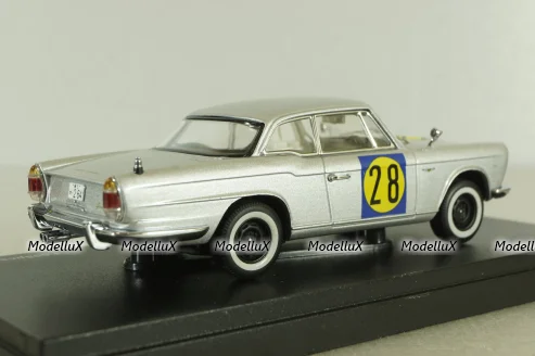 Prince Skyline Sport (BLRA-3) racing version #28, silver, 03233A, Kyosho 1:43 