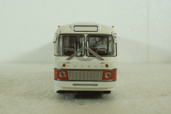 Икарус-180, бело-красный, 350004, Советский Автобус 1:43