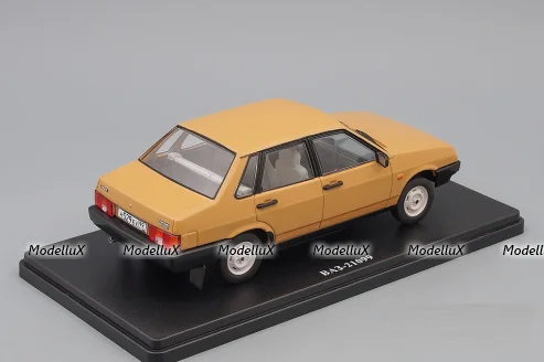 ВАЗ-21099 Легендарные советские автомобили №55, Hachette 1:24