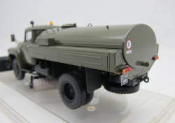 АКПМ-3, Аэродромная Комбинированная Поливомоечная Машина, на шасси Зил-130, 1984г., 113069,  DiP Models 1:43