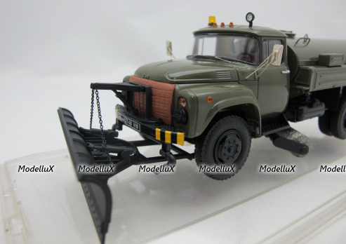 АКПМ-3, Аэродромная Комбинированная Поливомоечная Машина, на шасси Зил-130, 1984г., 113069,  DiP Models 1:43