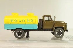 Газ-53А АЦПТ-3,3 "Молоко", хаки/желтый, 1973 г., 105357, DiP Models 1:43