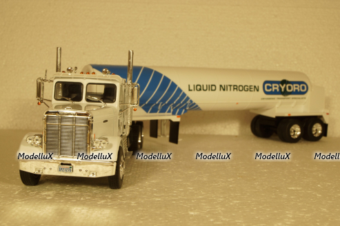 Freightliner FLC 120 64T with semi-trailer tanker "Cryoro" American Trucks, France #9 (Altaya) 1:43