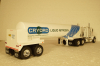 Freightliner FLC 120 64T with semi-trailer tanker "Cryoro" American Trucks, France #9 (Altaya) 1:43
