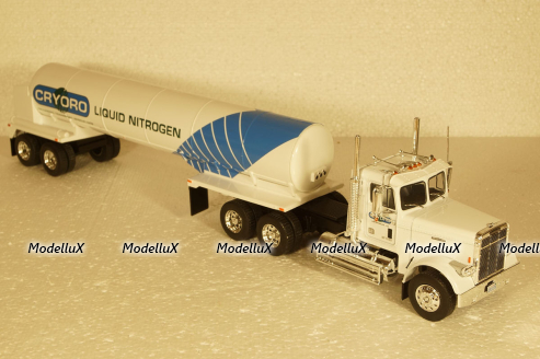 Freightliner FLC 120 64T with semi-trailer tanker "Cryoro" American Trucks, France #9 (Altaya) 1:43