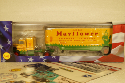 Chevrolet 9100 LCF Aero Mayflower Transit Company Moving Pup Trailer 1956  Golden Yellow Forest Green Semi-Remorque Americans #28 Altaya 1:43