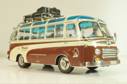 Setra S6 bus Marti 1955, with 4 figuren, brown/cream, 02824, Schuco 1:43