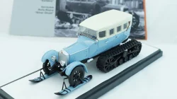 Opel Rekord P2 1961 light blue/white, CLC360N, IXO 1:43