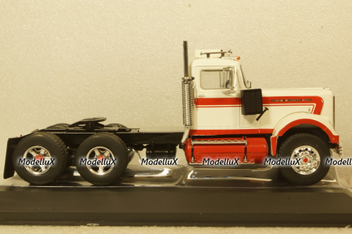White Western Star 4864, 1970, TR107, IXO 1:43