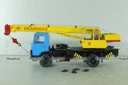 КС-3577 Ивановец, автокран на шасси Маз-5337, синий/желтый,  собран из кита, AVD models 1:43