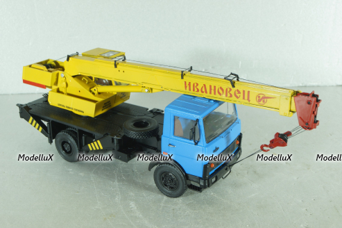 КС-3577 Ивановец, автокран на шасси Маз-5337, синий/желтый,  собран из кита, AVD models 1:43