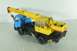 КС-3577 Ивановец, автокран на шасси Маз-5337, синий/желтый,  собран из кита, AVD models 1:43