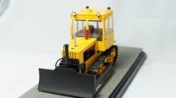 Трактор ДТ 75МЛ с отвалом 1986, RTM 1:43
