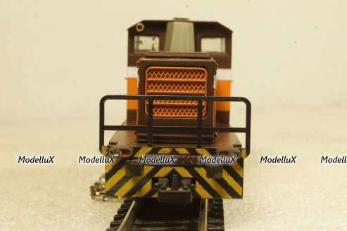 Маневровый тепловоз (коричневый/оранжевый), Betren 1:87