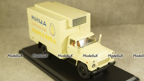Volkswagen LT28 delivery van green, PCL13300, Premium Classixxs 1:43
