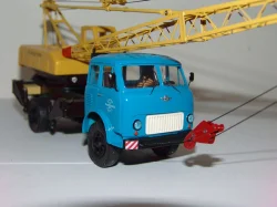 Автокран МКА-10М на шасси МАЗ 500 ALF 1:43