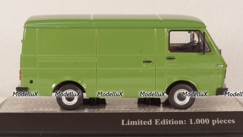 Volkswagen LT28 delivery van green, PCL13300, Premium Classixxs 1:43