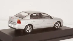 Opel Vectra 4door 2002 silver, Schuco 1:43 Уценка!