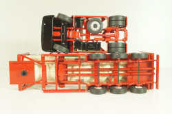 Mercedes-Benz Actros 1846 tractor with semi trailer tankwechsel system "Hoyer", red/white, 564/02, NZG 1:43
